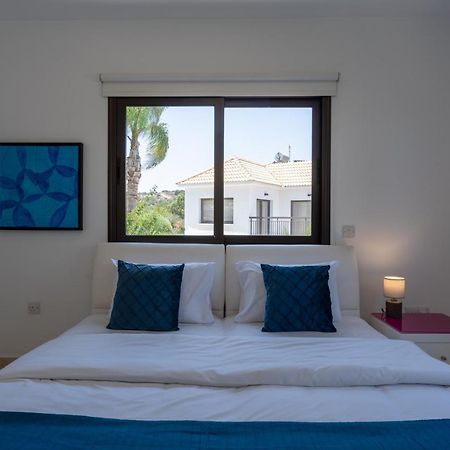 Lime 3-Bedroom Villa In פרוטאראס מראה חיצוני תמונה