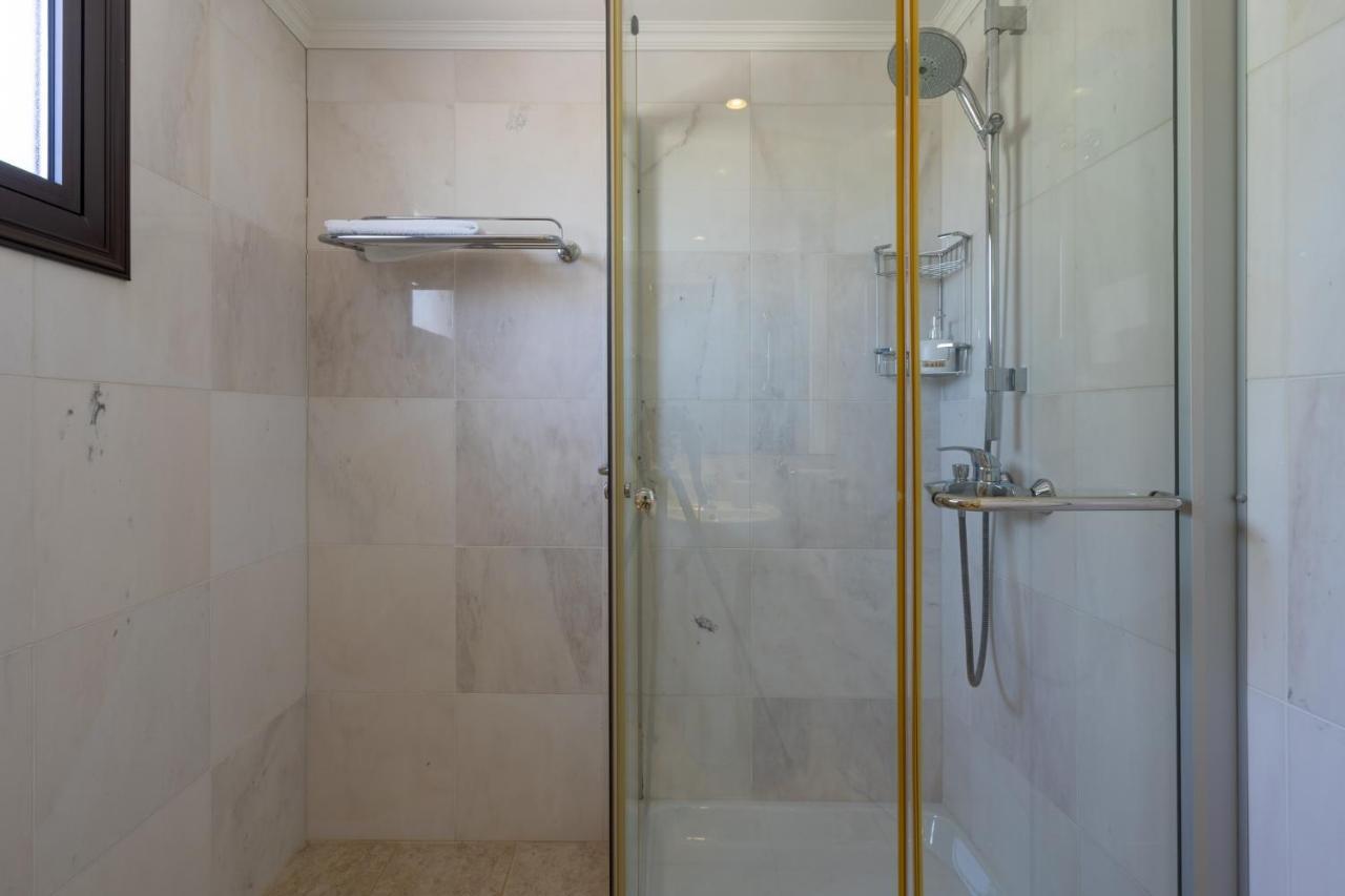 Lime 3-Bedroom Villa In פרוטאראס מראה חיצוני תמונה