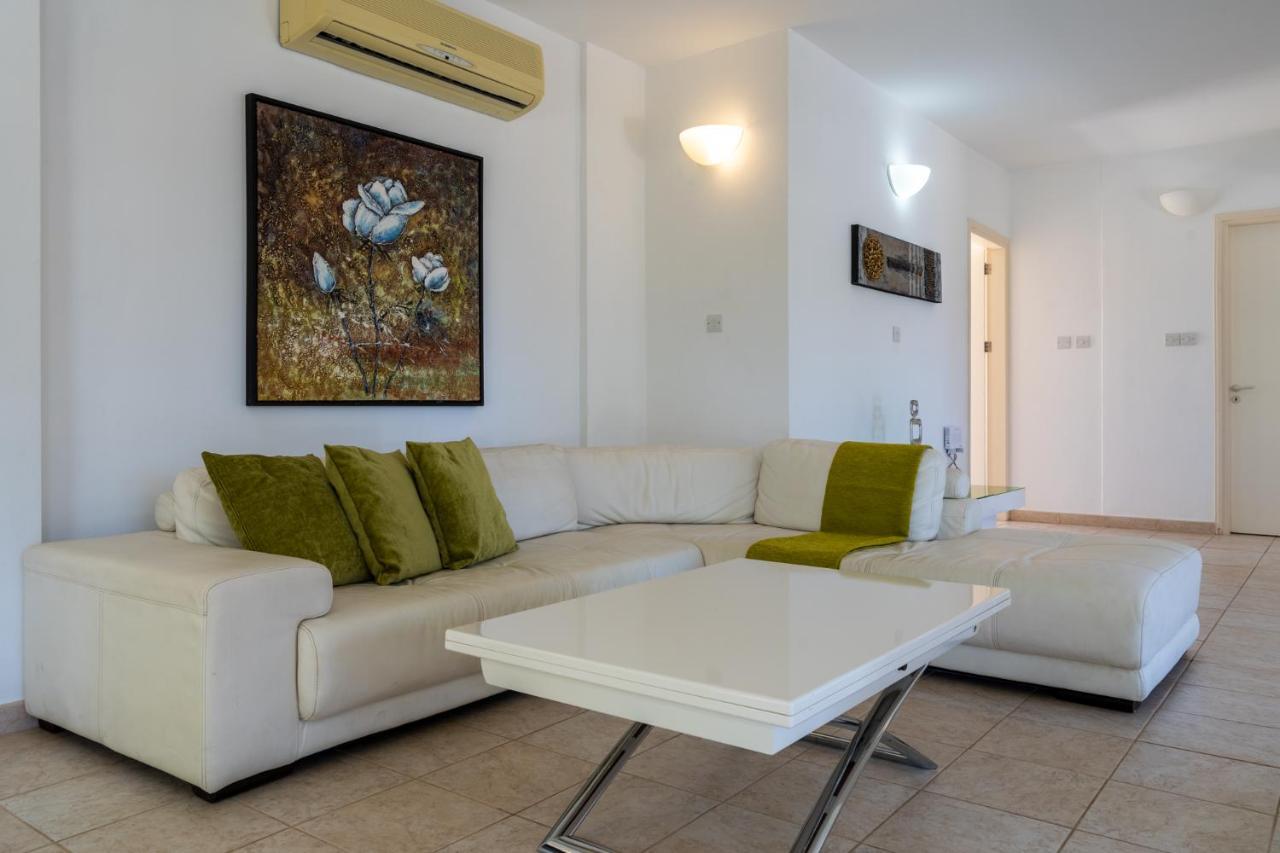 Lime 3-Bedroom Villa In פרוטאראס מראה חיצוני תמונה