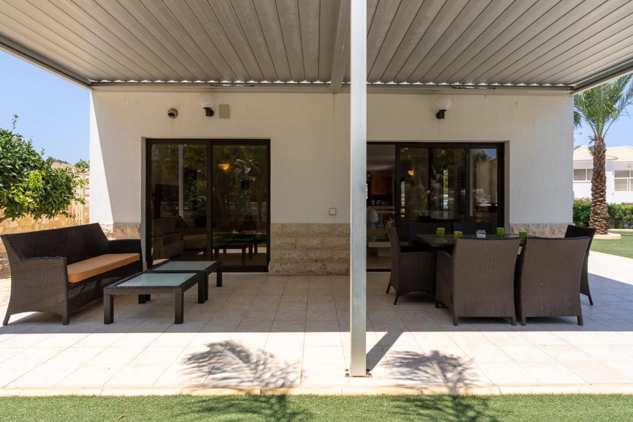 Lime 3-Bedroom Villa In פרוטאראס מראה חיצוני תמונה