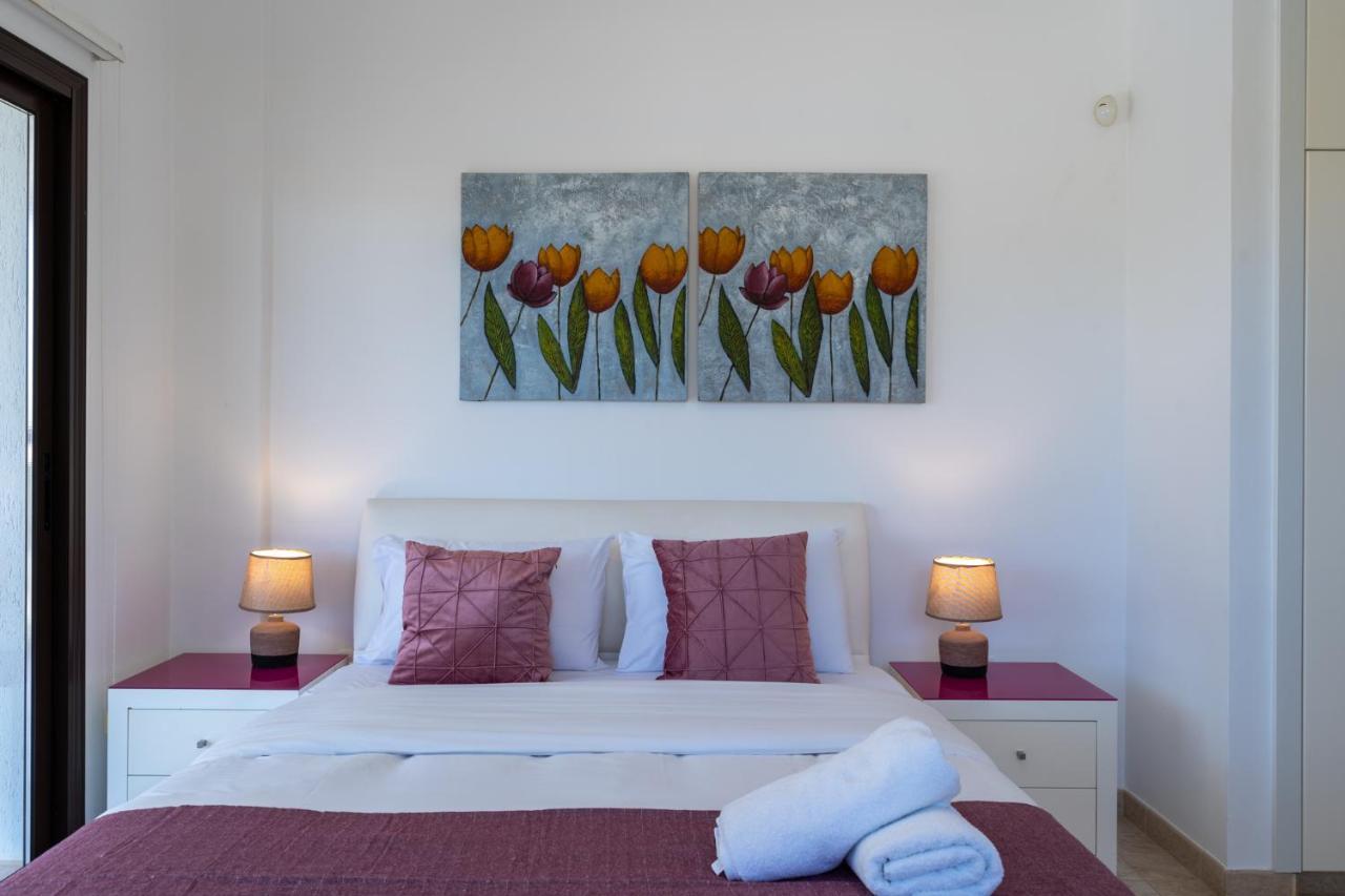 Lime 3-Bedroom Villa In פרוטאראס מראה חיצוני תמונה