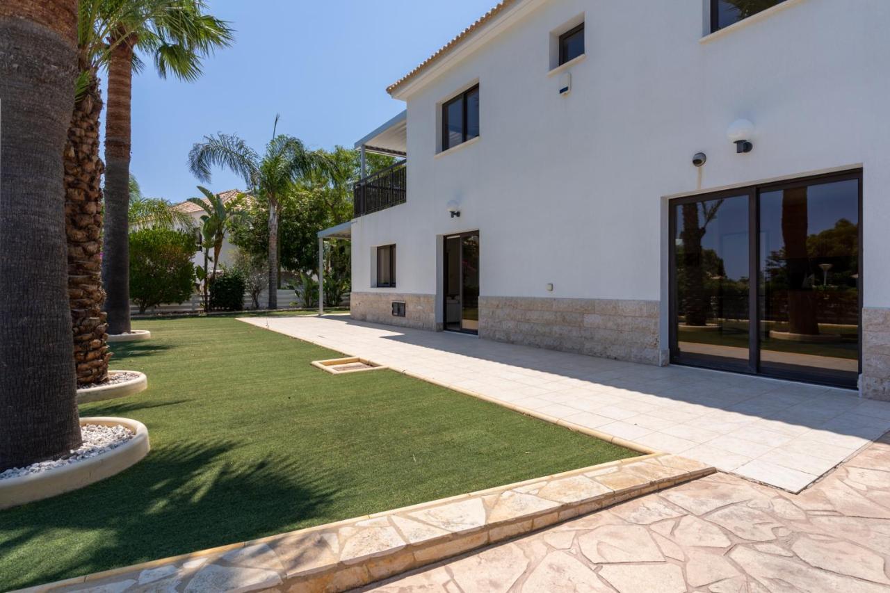 Lime 3-Bedroom Villa In פרוטאראס מראה חיצוני תמונה