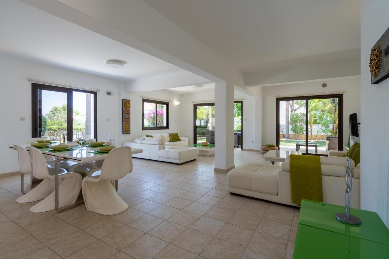 Lime 3-Bedroom Villa In פרוטאראס מראה חיצוני תמונה